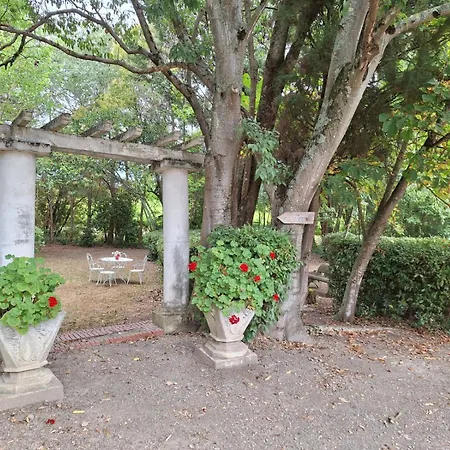 펜션 Les Jardins Du Canal Sainte-Eulalie (Aude)